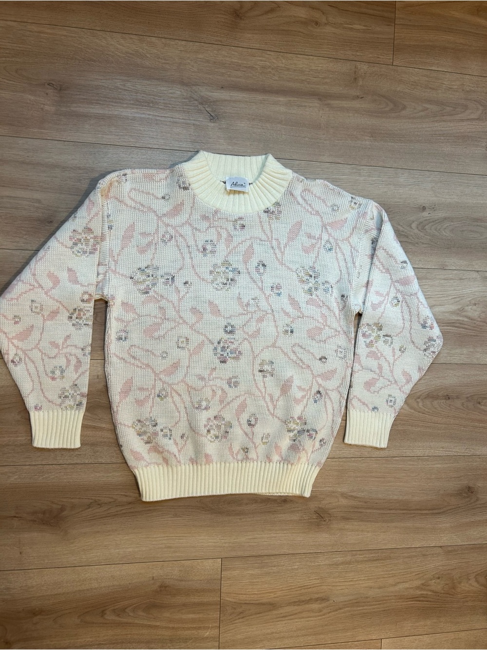 Vintage Alicia Cream Crewneck Sweater with Pink Floral Jacquard